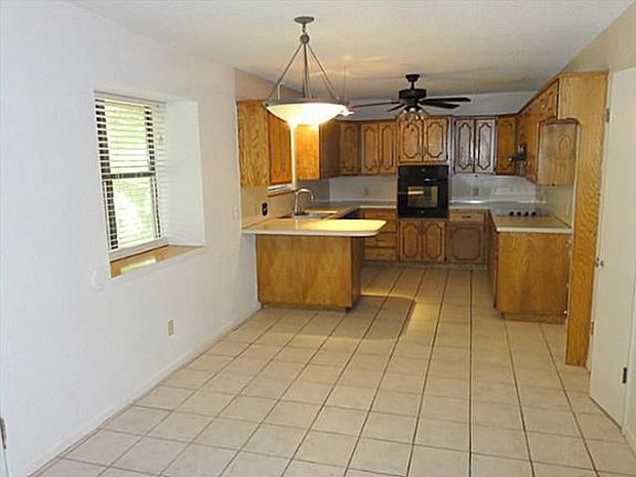 5th image of 4610 Carrie Ann Ln
