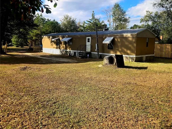 2820 Barnes St, Marianna, FL 32448
