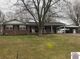 202 S Deerfield Dr, Princeton, KY 42445