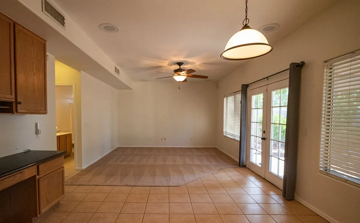 Building Photo - 15623 W Ocotillo Ln
