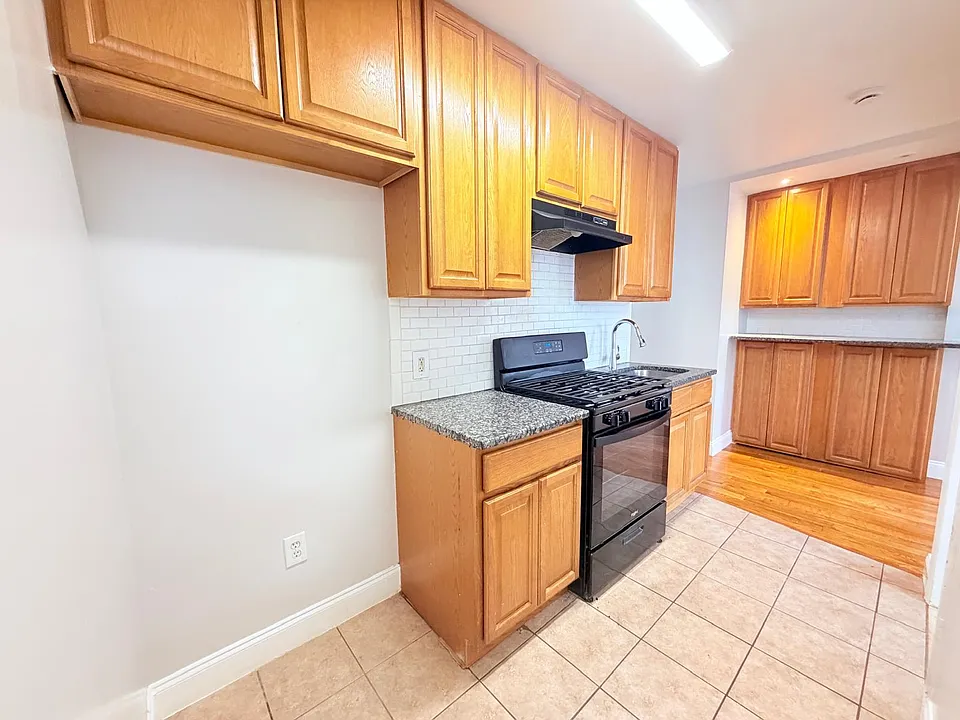 6611 Park Ave #17E