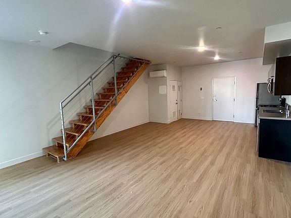 3rd image of 3810 31st St #215