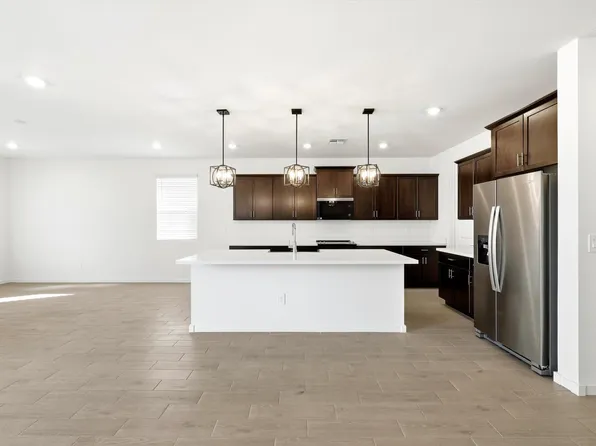 5407 S 244th Ave, Buckeye, CA 85326