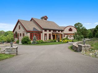 130 River Rd, Essex, CT 06426