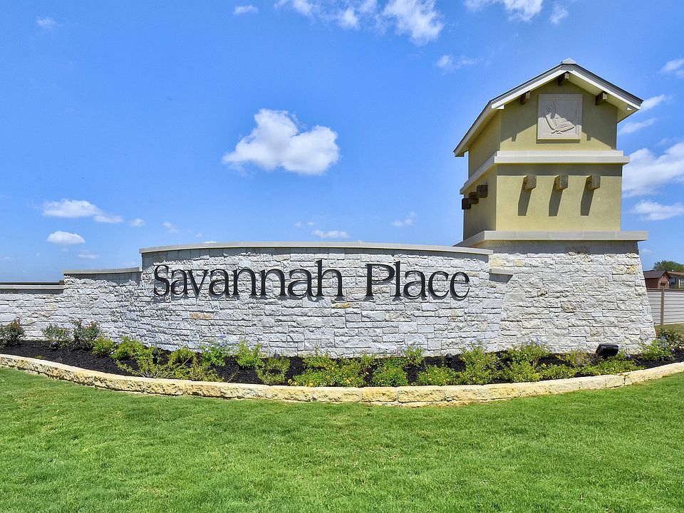 Savannah Place monument