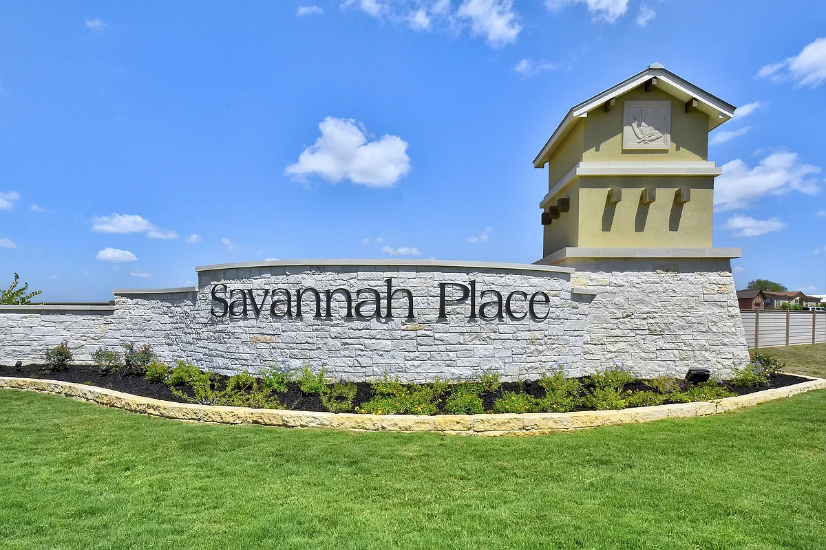 Savannah Place monument - Savannah Place