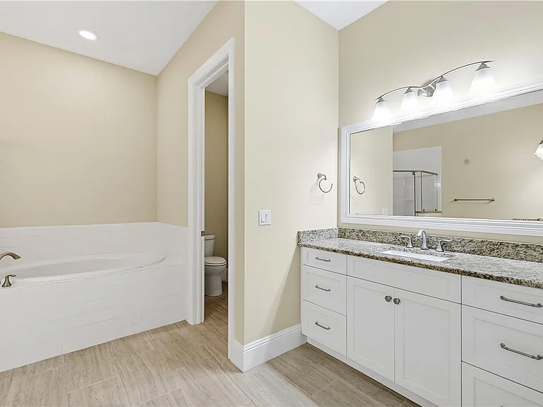 2030 Bridgepointe Cir #112 — Photo 18