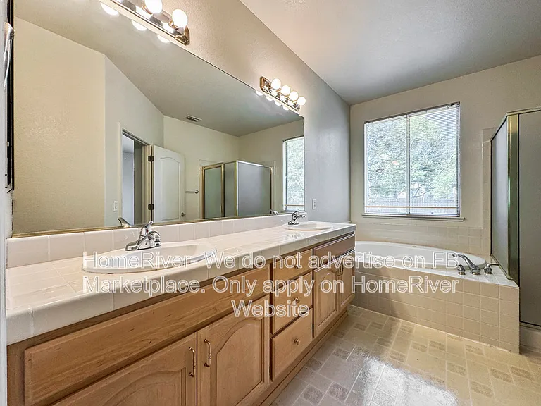 2128 Topham Ct — Photo 12