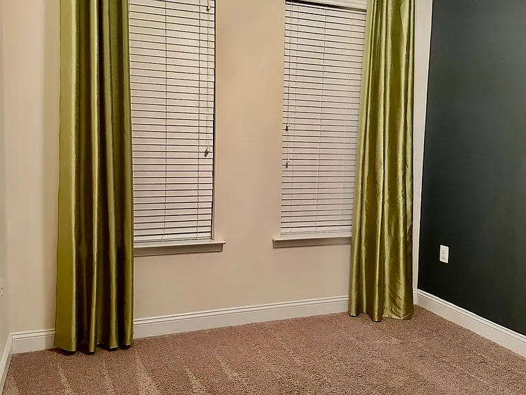 172 Shrewsbury Dr — Photo 28