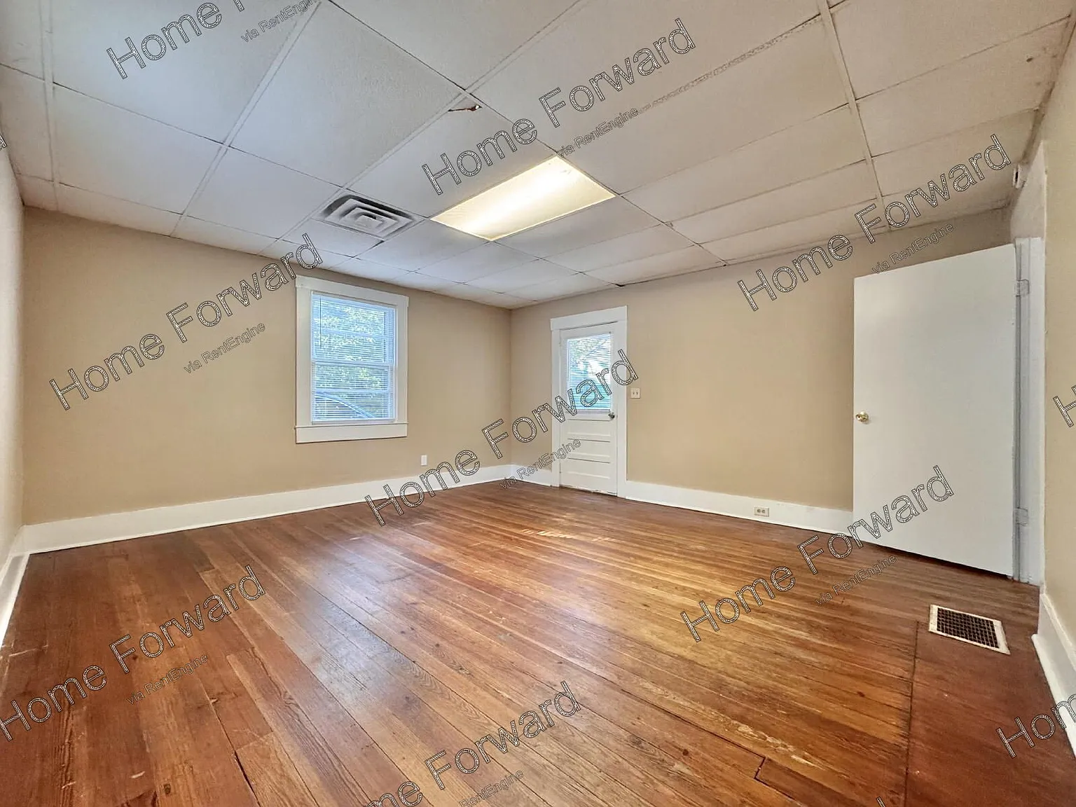 3 bed, 2.0 bath, 1760 sqft, $1,200 — Photo 4