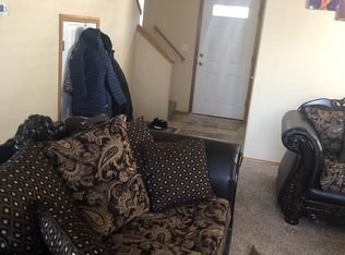 708 NE Mariners Loop, Portland, OR 97211