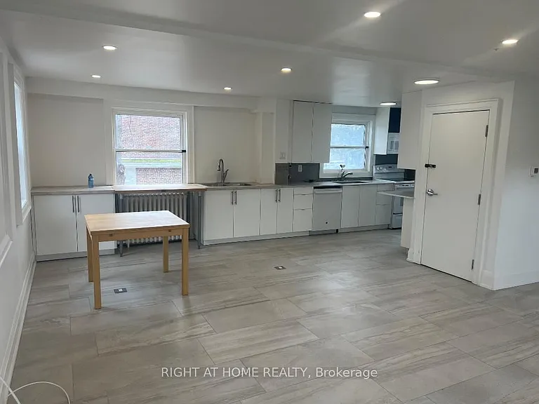 45 Major Mackenzie Dr E — Photo 6