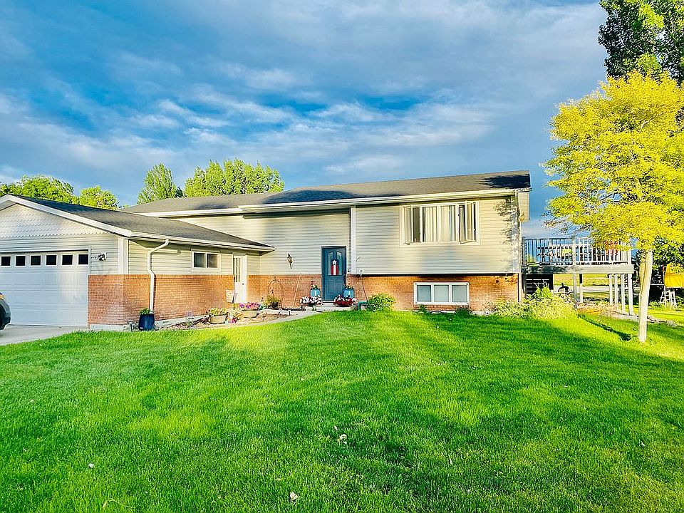 1st image of 114 Country Dr