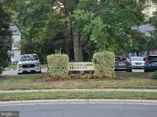 1664 Harvest Green Ct, Reston, VA 20194