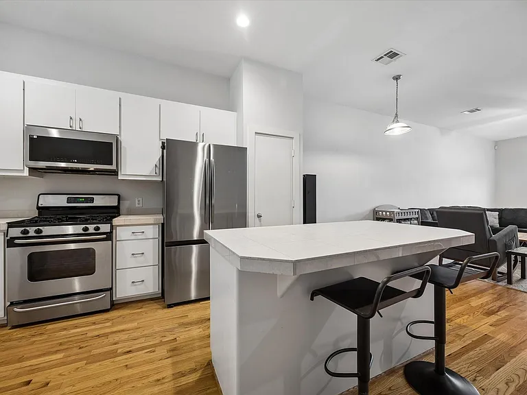 3501 Link Valley Dr #301 — Photo 9