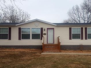 912 S H St, Oskaloosa, IA 52577
