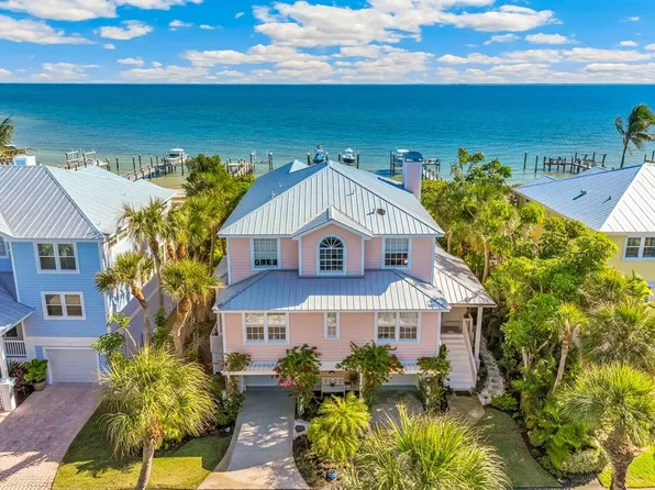 549 Buttonwood Bay Dr, Boca Grande, FL 33921