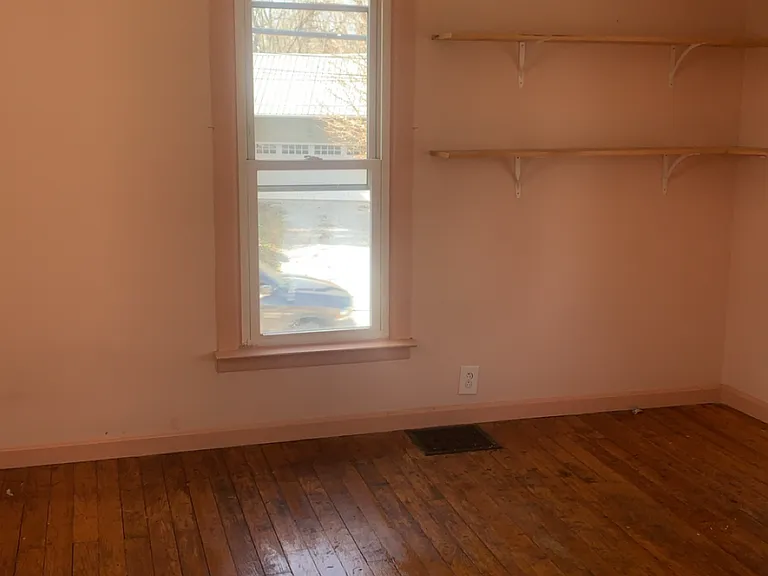 1021 Orange Rd — Photo 2