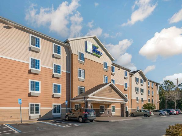 10520 Balmoral Cir W #8082