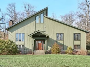 42 Ricker Dr, Ringwood, NJ 07456