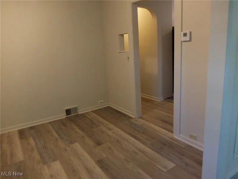 Thumbnail 14