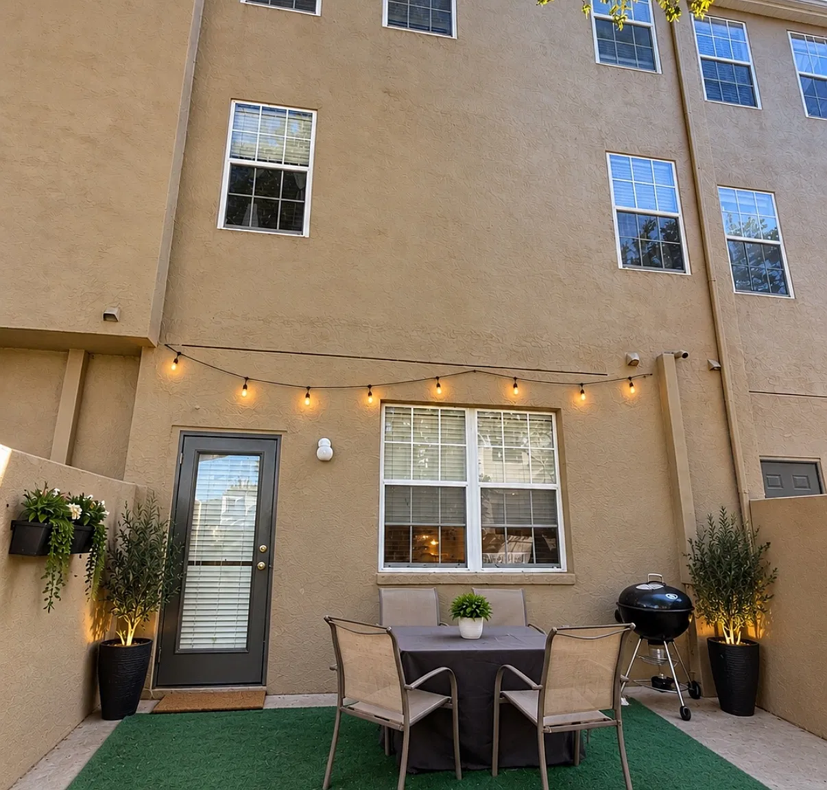 Bayshore Pointe Dr, Tampa — Photo 2