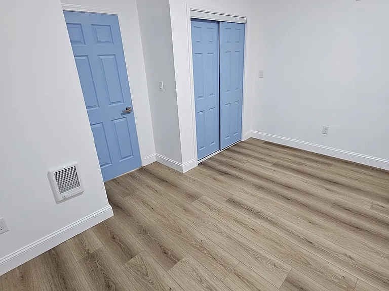 1013 W Sedgley Ave #B — Photo 4