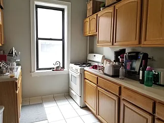 Rented by NYLA Realty