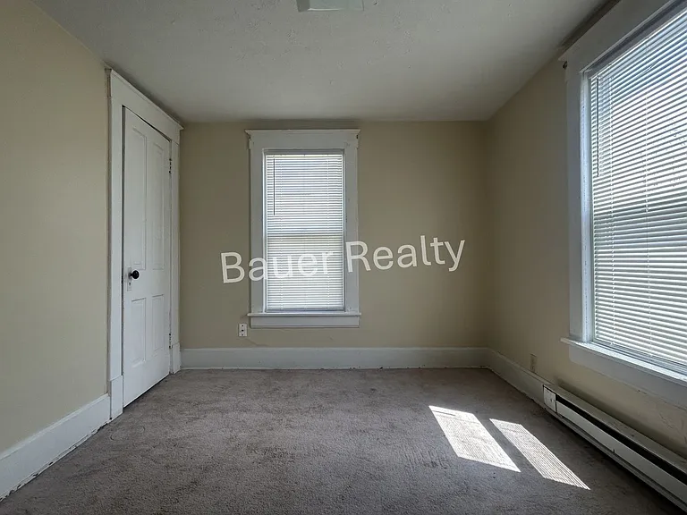 1036 Arch St — Photo 12