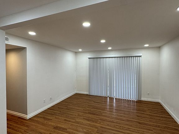 4th image of 9111 Villaridge Ct APT D