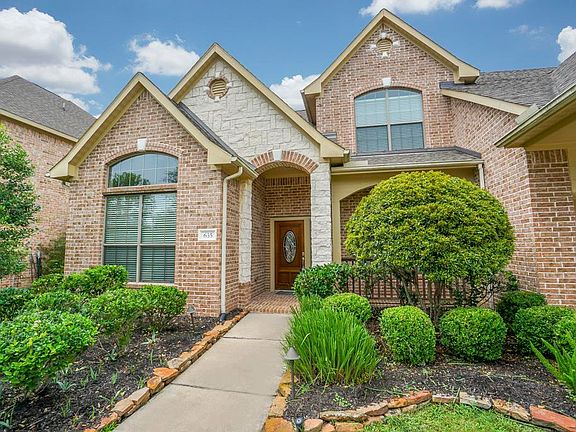 3rd image of 635 Doscher Ln