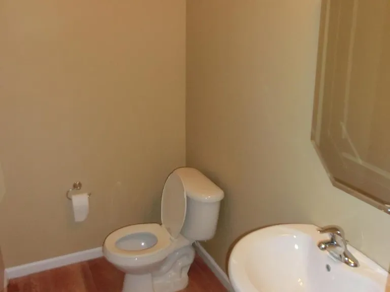 15713 Lakepoint Forest Dr — Photo 34