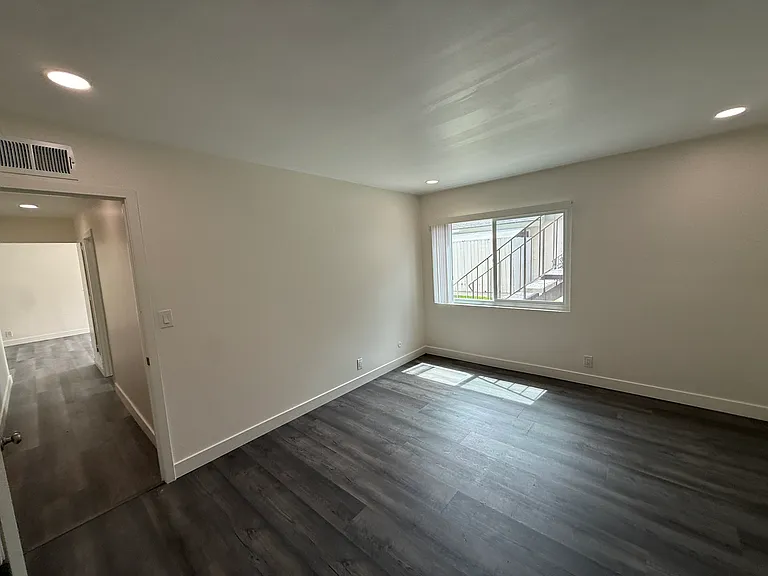 413 N Tustin Ave #A — Photo 10