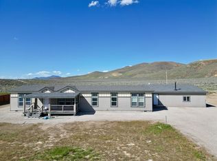 2042 Metropolis Rd, Wells, NV 89835