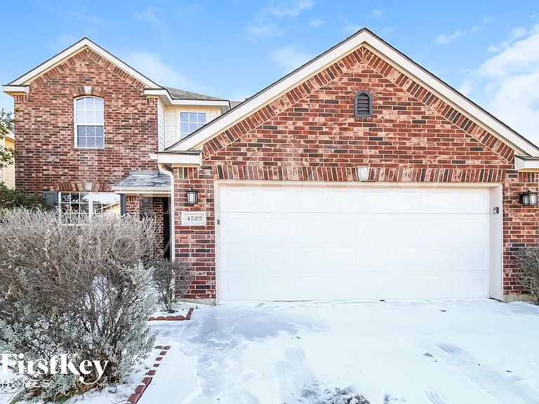 4532 Fir Dr — Photo 1