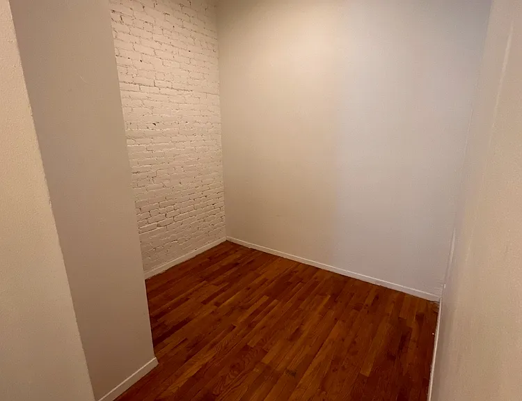 426 W 48th St #1EF — Photo 3