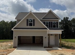 588 Springtooth Dr, Zebulon, NC 27597