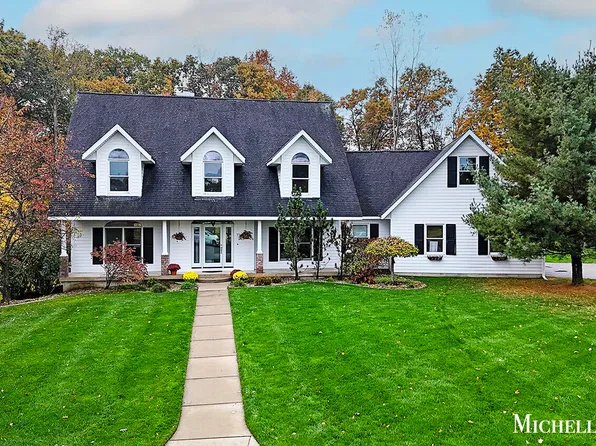 7266 Weathersfield Ct NE, Ada, MI 49301