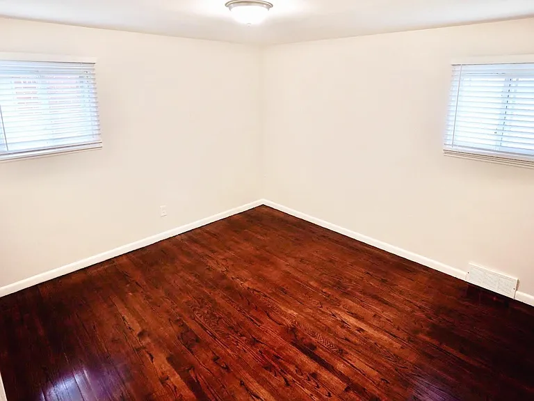 22000 Gardner St — Photo 11