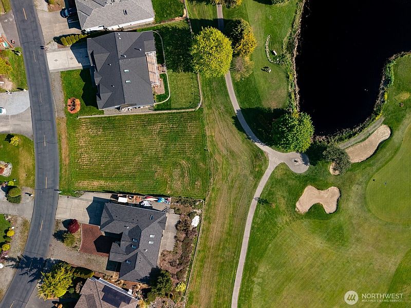 4th image of 8293 Cowichan Road