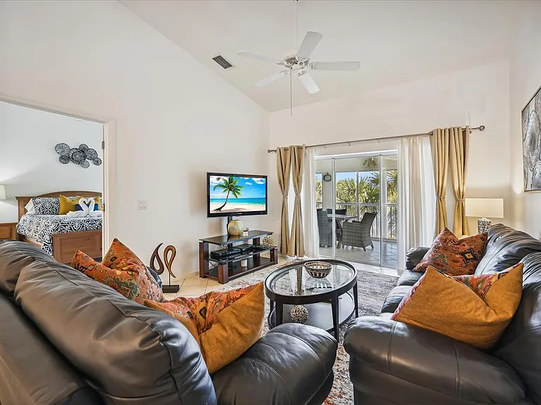 6820 Beach Resort Dr #14 — Photo 7