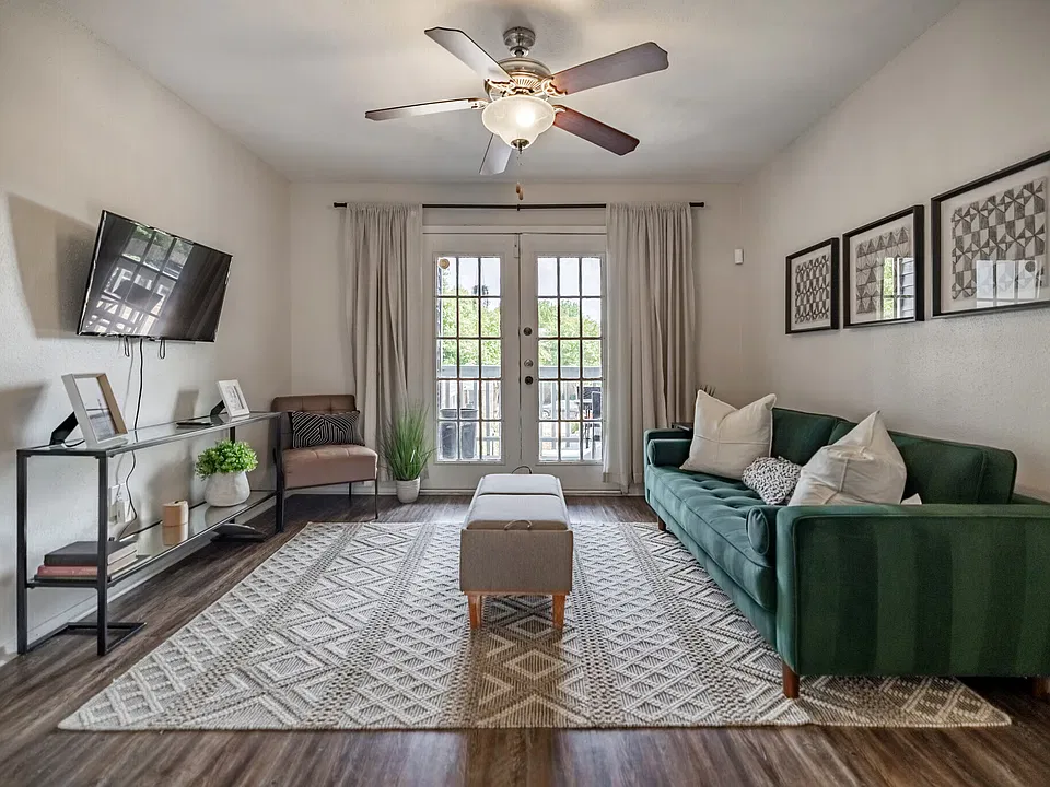 Vantage Point Apartments