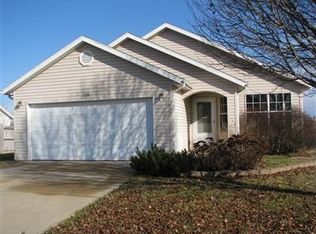 720 S Ridgecrest Ave, Nixa, MO 65714