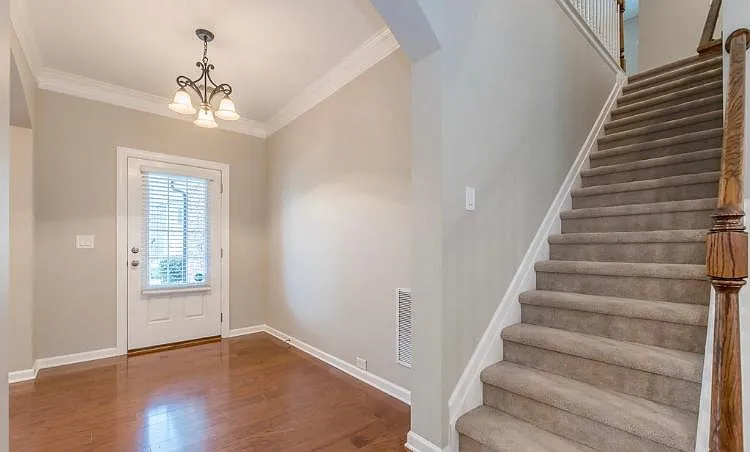 7661 Legacy Rd — Photo 4
