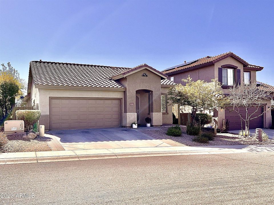 1st image of 3763 W Desert Creek Ln