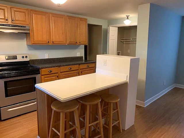 1227 Chester Ave — Photo 16