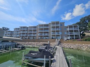 304 Lake Dr UNIT B4, Arnolds Park, IA 51331
