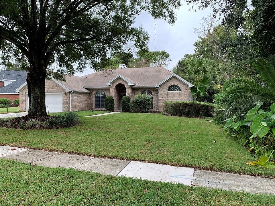 1st image of 300 Remington Dr
