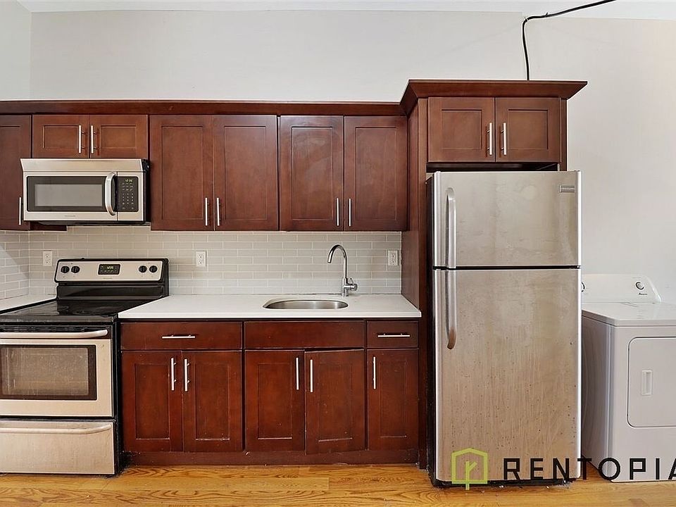 1st image of 32 Meserole St #3H
