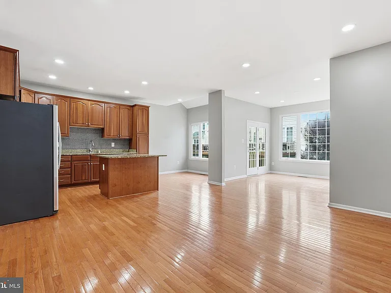 25196 Whippoorwill Ter — Photo 8